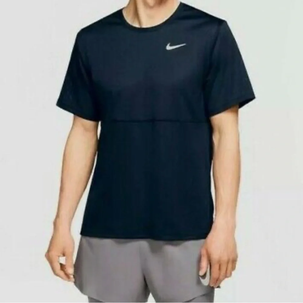 NIKE RUNNING SHORT SLEEVE T SHIRT.SIZE LARGE - Picture 1 of 4